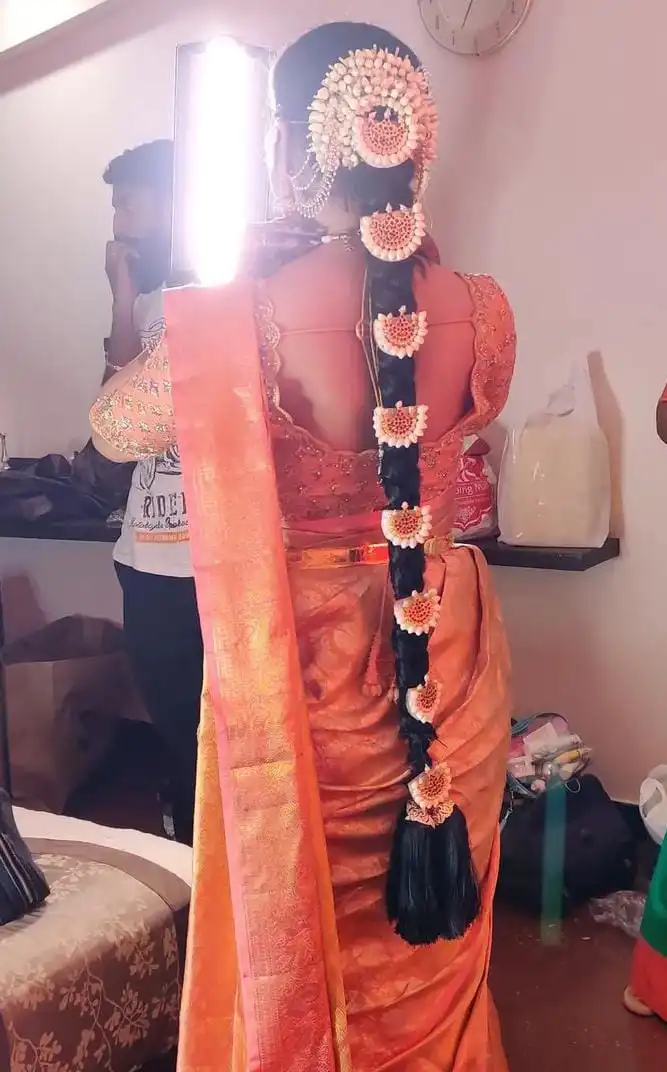 South Indian Bridal Hairstyling Series: Poolajada with Netted Knot - YouTube